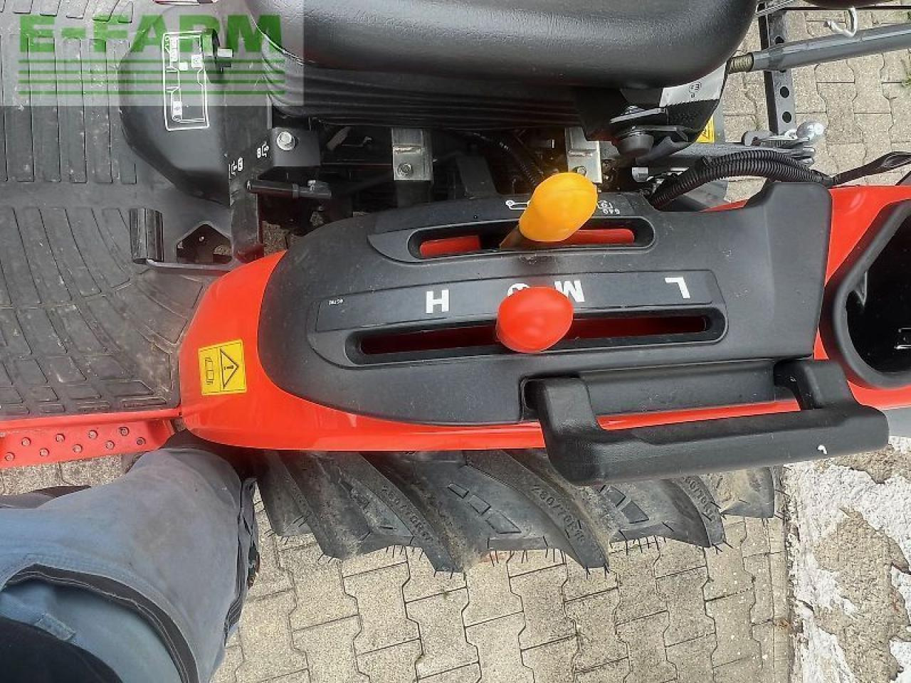 Kubota b1241 d-ec - Трактор: фото 4 Kubota b1241 d-ec - Трактор: фото 4