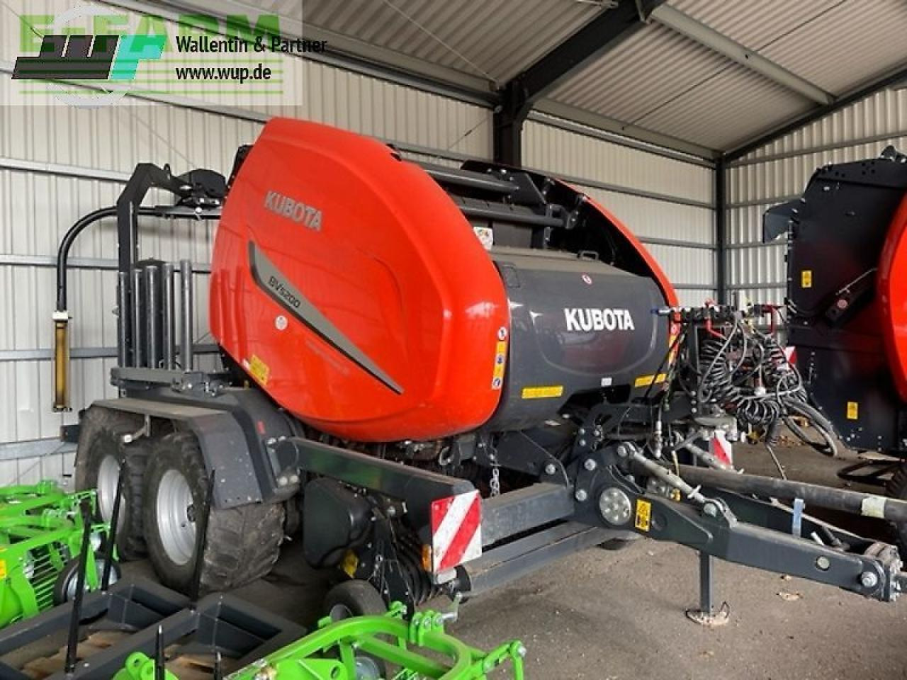 Kubota bv5200 sc14n flexiwrap - Пресс-подборщик тюковый: фото 2 Kubota bv5200 sc14n flexiwrap - Пресс-подборщик тюковый: фото 2