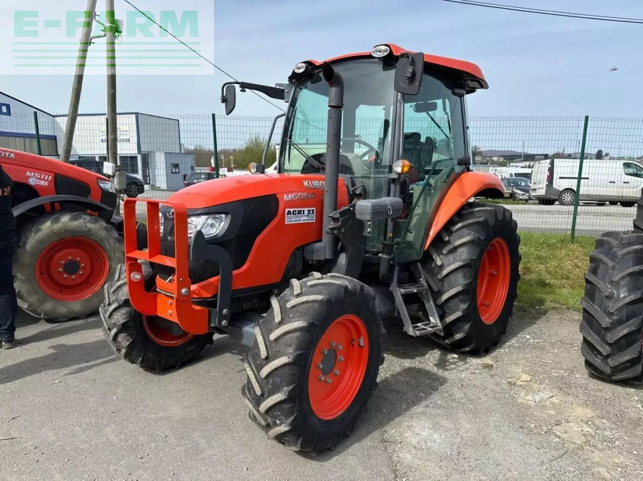 Kubota tracteur agricole m6060dthq kubota - Трактор: фото 1 Kubota tracteur agricole m6060dthq kubota - Трактор: фото 1