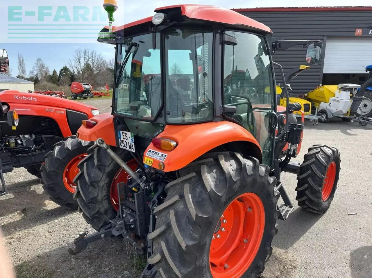 Kubota tracteur agricole m6060dthq kubota - Трактор: фото 2 Kubota tracteur agricole m6060dthq kubota - Трактор: фото 2
