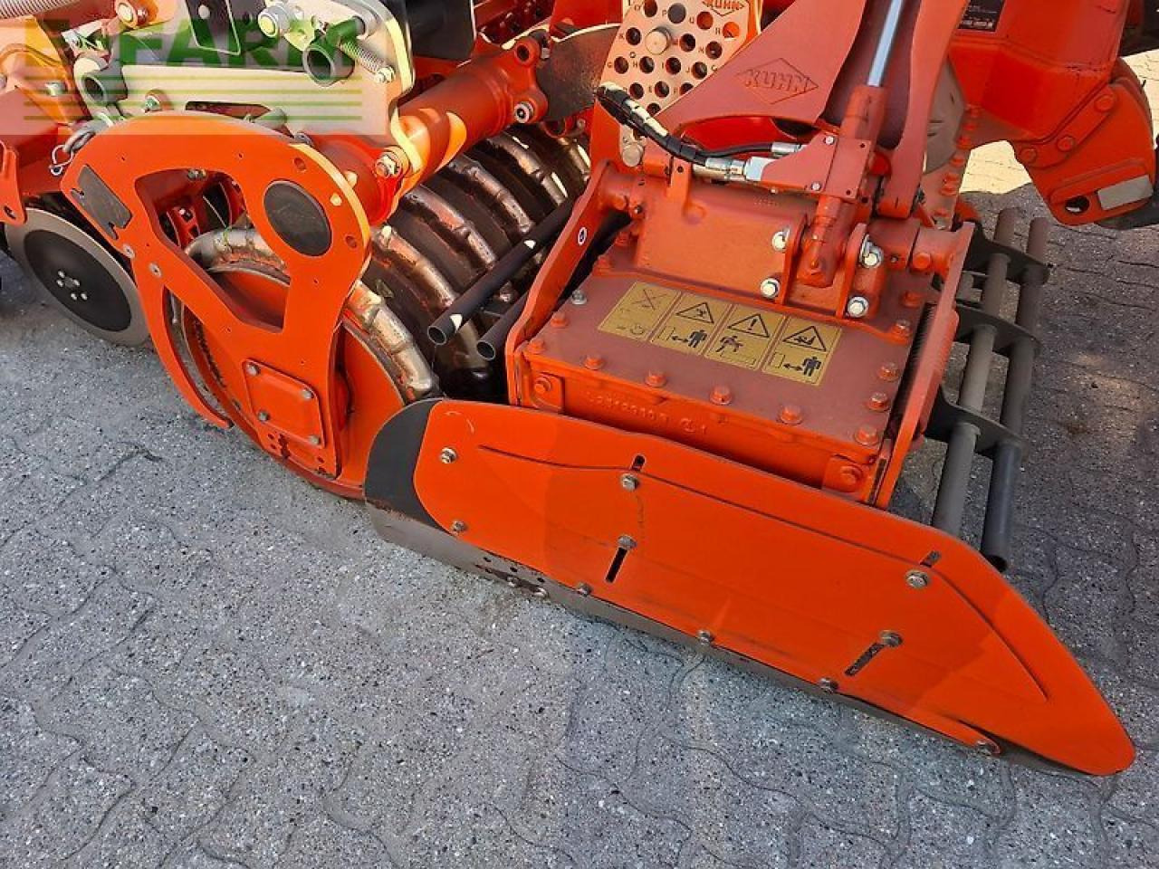 Kuhn drillkombination venta 3030 + kreiselegge hr 3030 - Сеялка: фото 4 Kuhn drillkombination venta 3030 + kreiselegge hr 3030 - Сеялка: фото 4