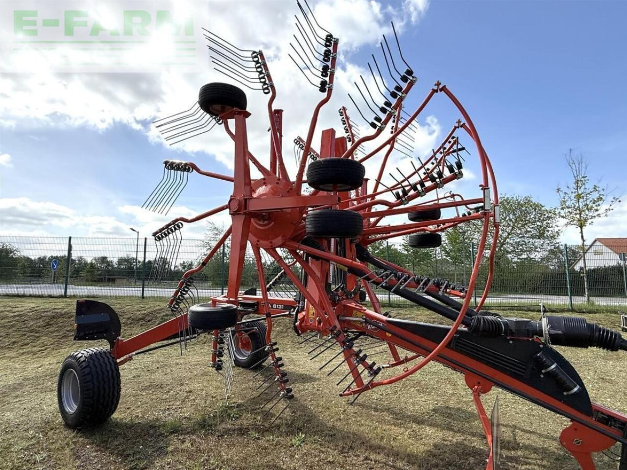 Kuhn ga8131 - Сеноворошилка: фото 1 Kuhn ga8131 - Сеноворошилка: фото 1