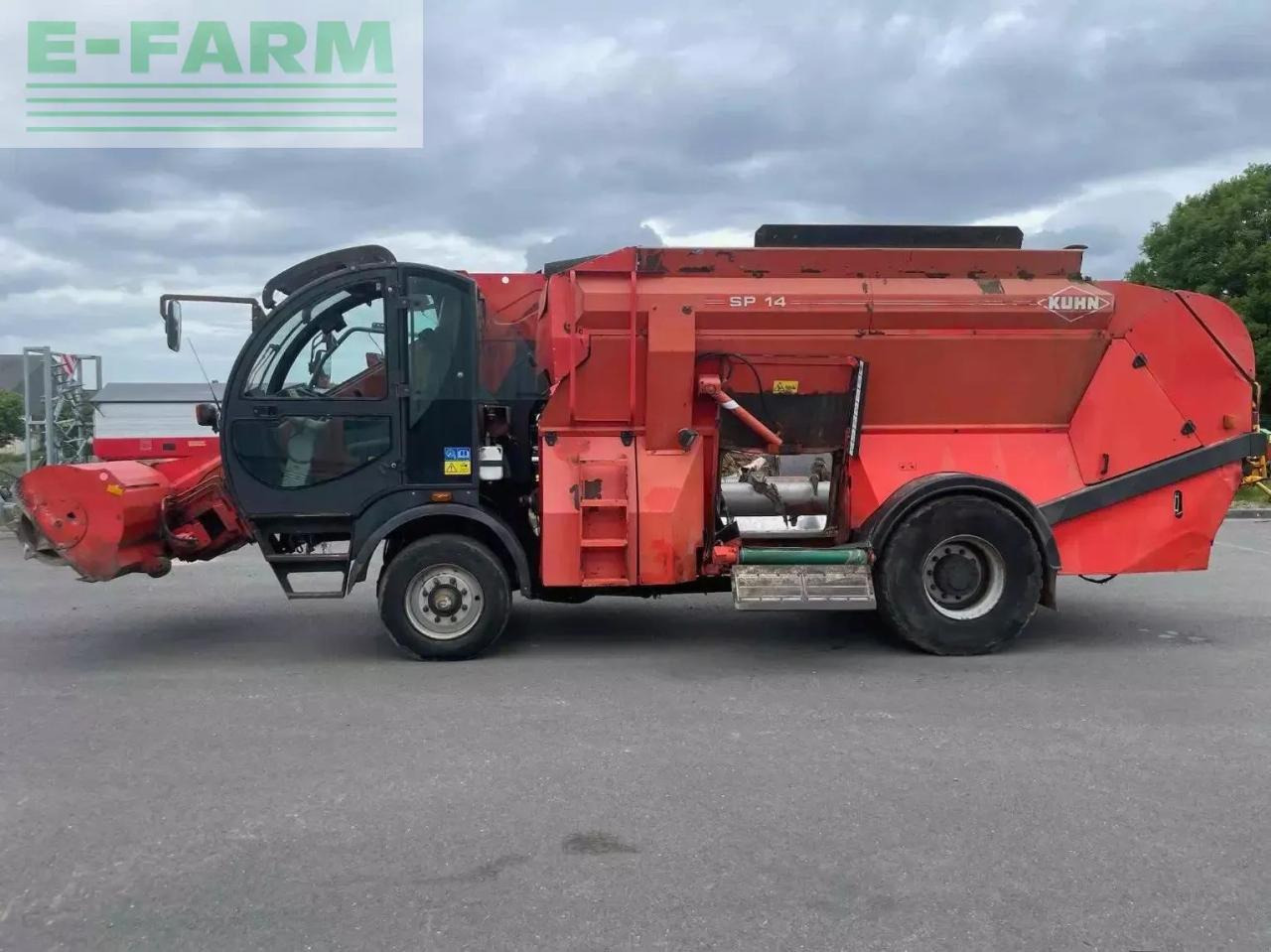 Kuhn mélangeuse automotrice sp-14 kuhn - Инвентарь для животноводства: фото 3 Kuhn mélangeuse automotrice sp-14 kuhn - Инвентарь для животноводства: фото 3