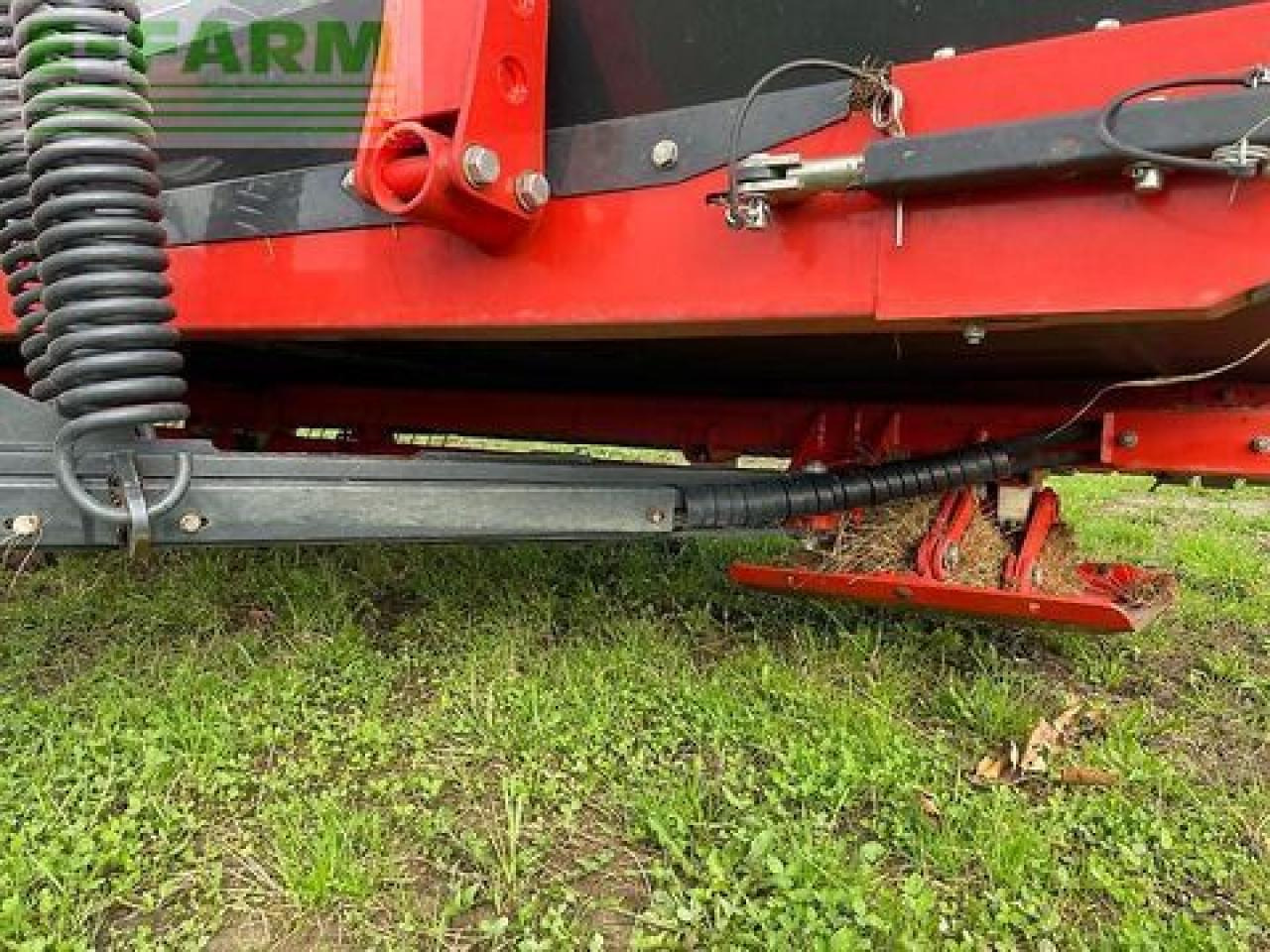Kuhn merge maxx 950 - Сеноворошилка: фото 4 Kuhn merge maxx 950 - Сеноворошилка: фото 4