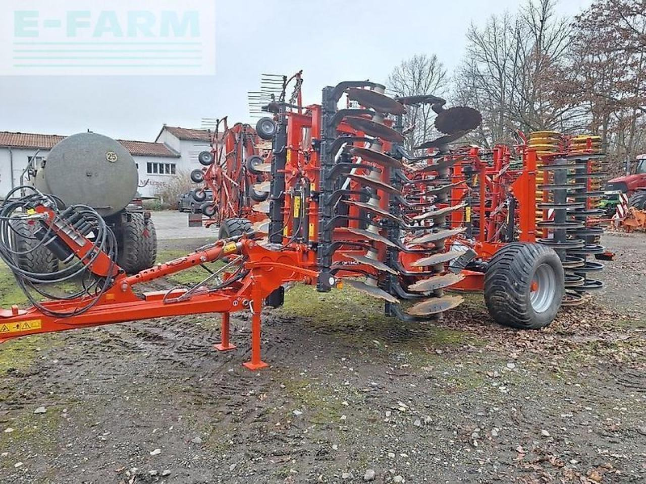 Kuhn optimer xl4000 scheibenegge kurzscheibenegge scheibe - Дисковая борона: фото 1 Kuhn optimer xl4000 scheibenegge kurzscheibenegge scheibe - Дисковая борона: фото 1