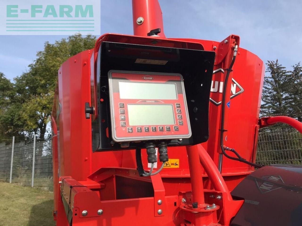 Kuhn profile 14.2 cs compact - Инвентарь для животноводства: фото 3 Kuhn profile 14.2 cs compact - Инвентарь для животноводства: фото 3