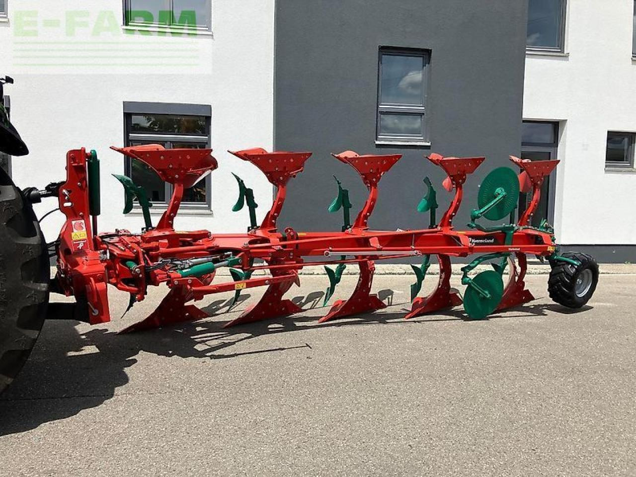 Kverneland lb 100/300 5 schar pflug - Плуг: фото 1 Kverneland lb 100/300 5 schar pflug - Плуг: фото 1