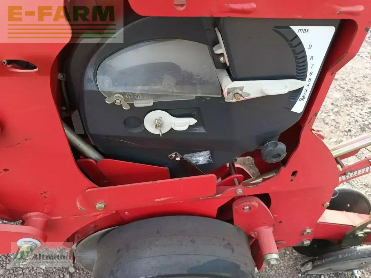 Kverneland optima hd 6reihig 4m tele mit reihendüngerstreue - Сеялка точного высева: фото 5 Kverneland optima hd 6reihig 4m tele mit reihendüngerstreue - Сеялка точного высева: фото 5
