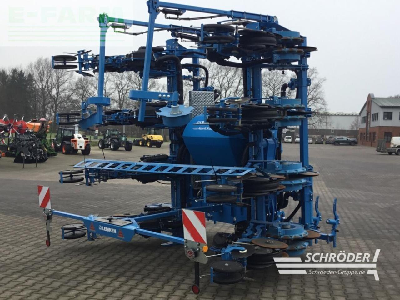 Lemken azurit 9 | demomaschine | nur 131 hektar - Сеялка точного высева: фото 2 Lemken azurit 9 | demomaschine | nur 131 hektar - Сеялка точного высева: фото 2
