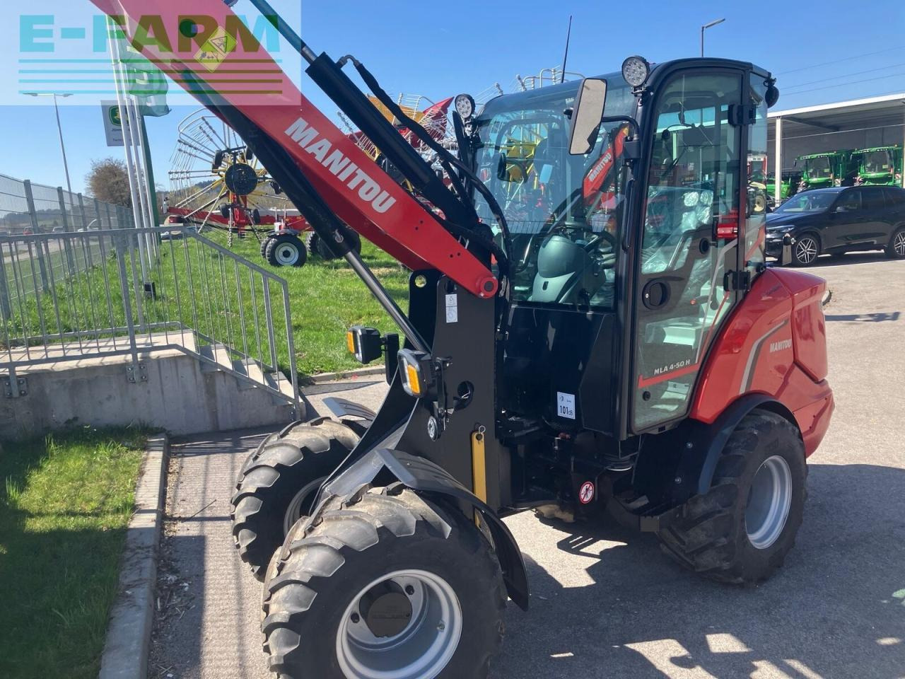 Manitou mla4-50 - Мини-экскаватор: фото 1 Manitou mla4-50 - Мини-экскаватор: фото 1