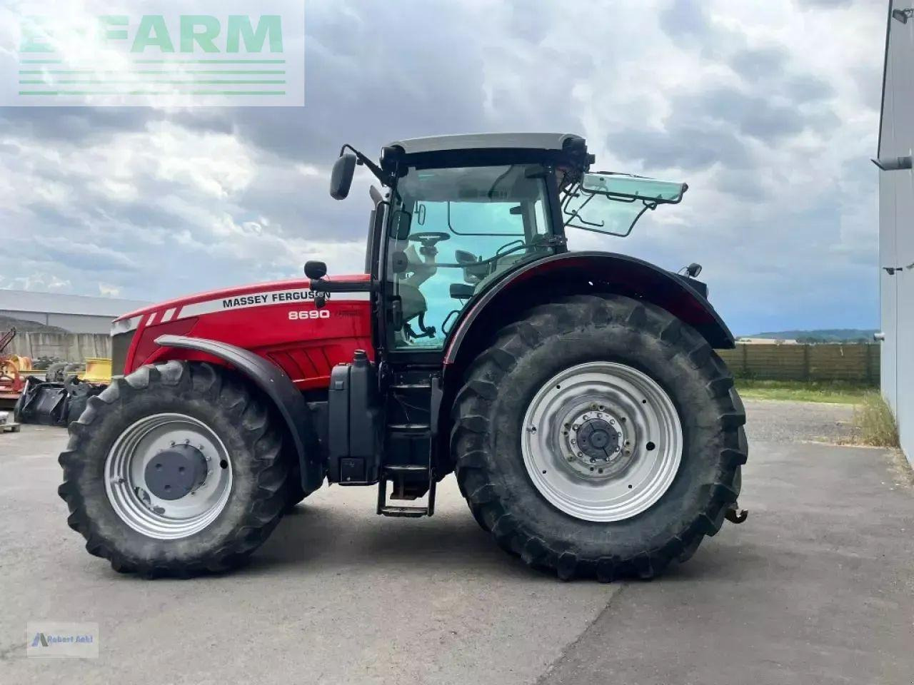 Massey Ferguson 8690 - Трактор: фото 5 Massey Ferguson 8690 - Трактор: фото 5