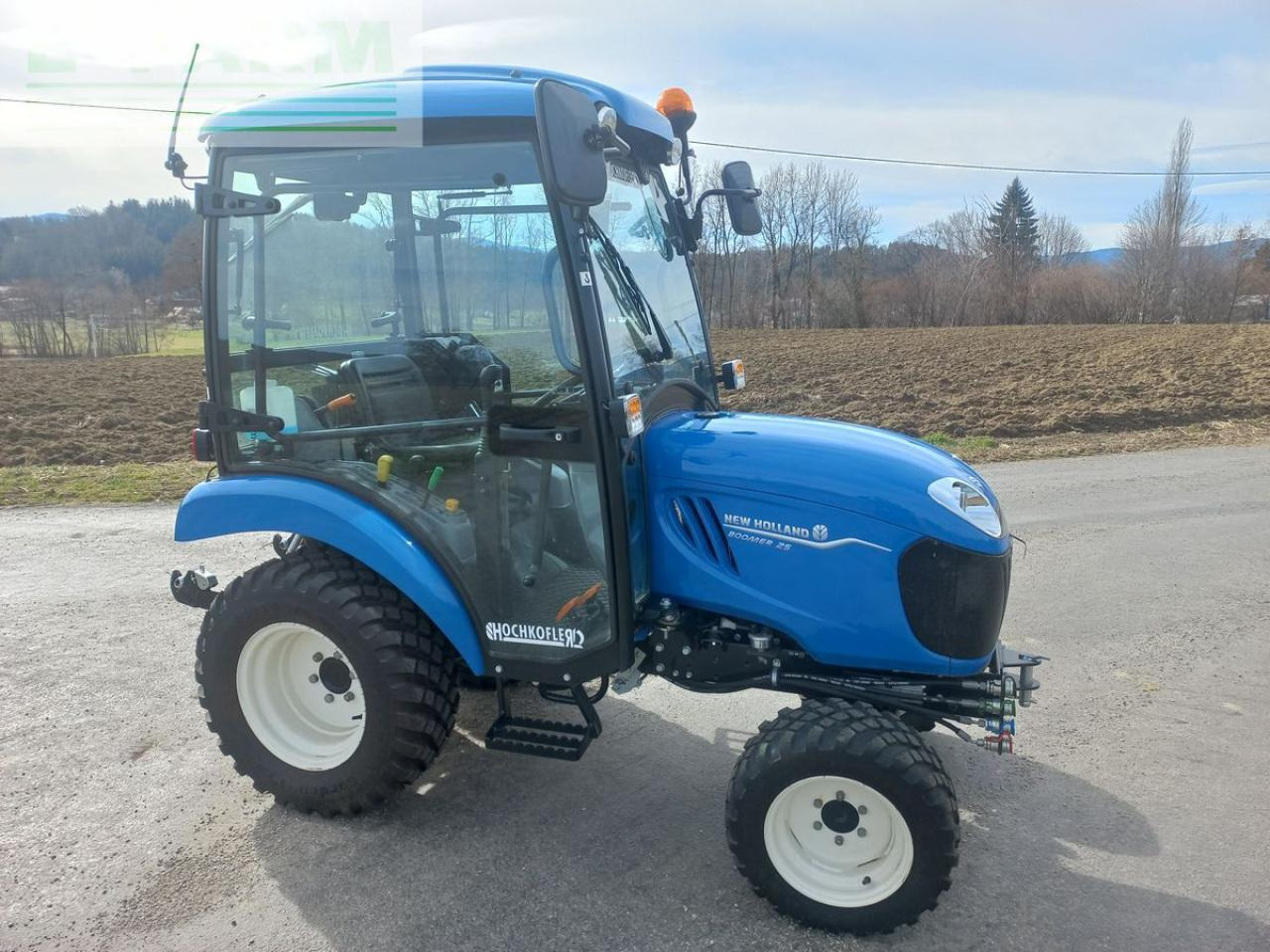 New Holland boomer 25 - Трактор: фото 4 New Holland boomer 25 - Трактор: фото 4