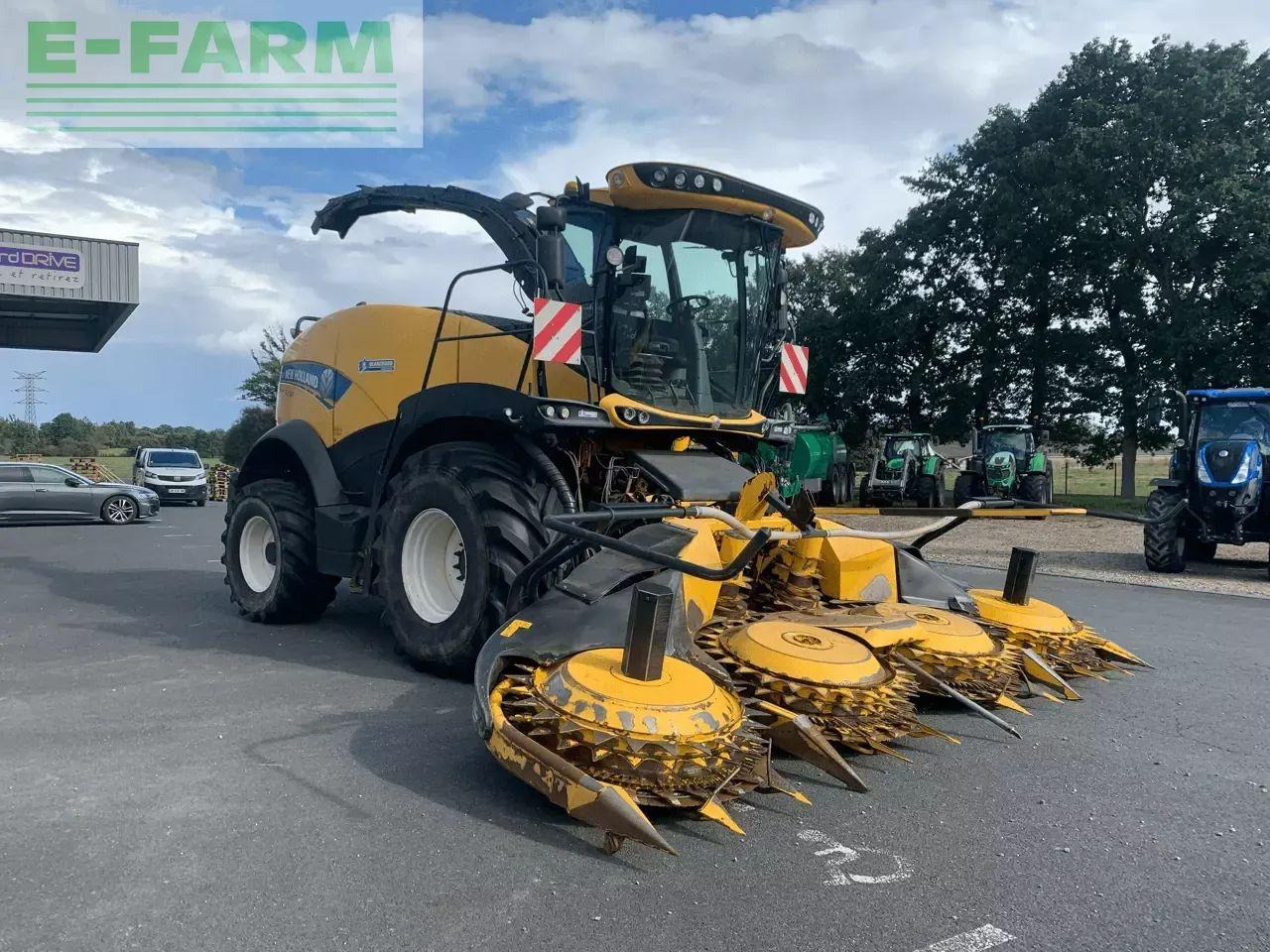 New Holland fr 550 - Кормоуборочный комбайн: фото 2 New Holland fr 550 - Кормоуборочный комбайн: фото 2