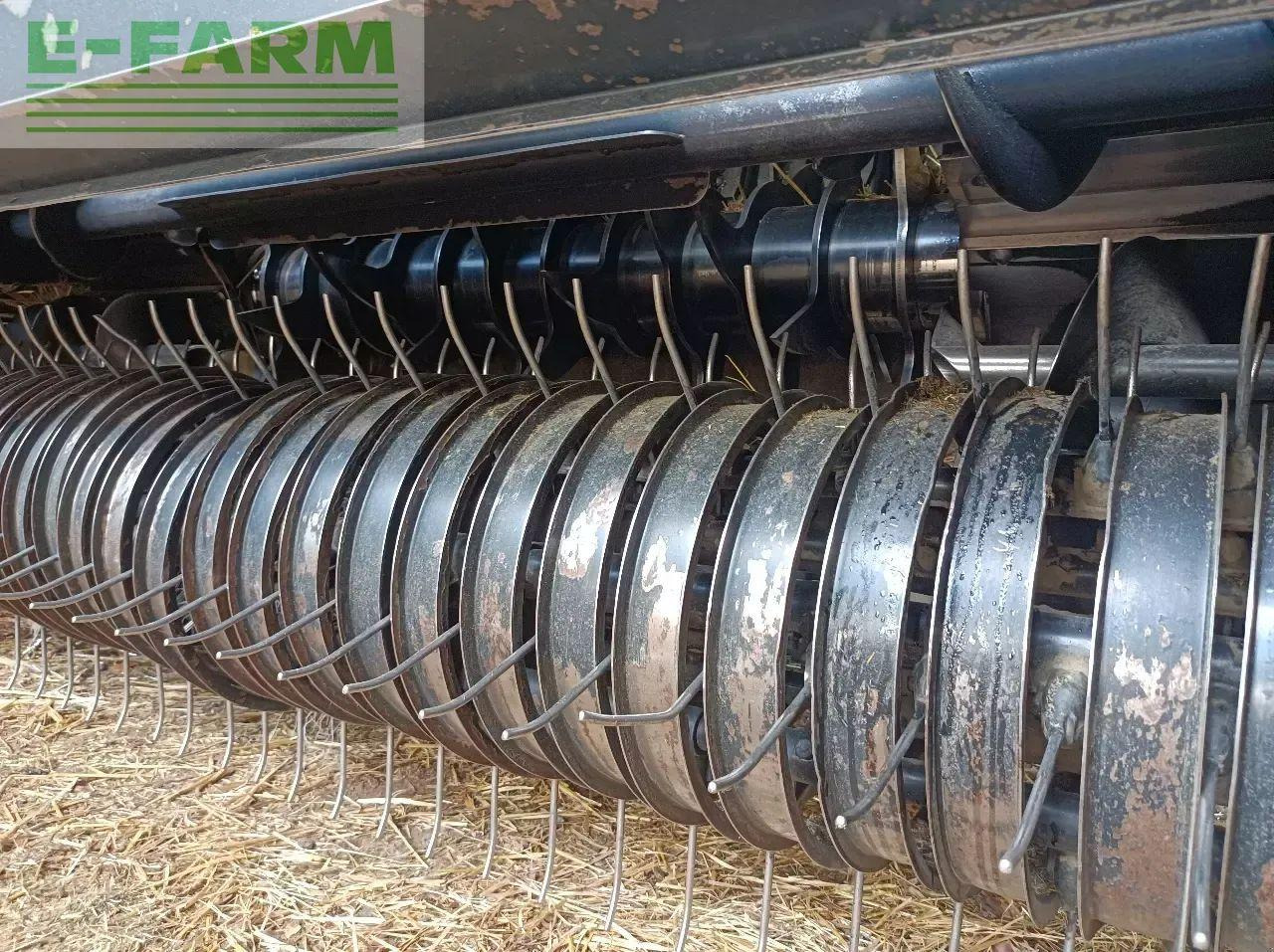 New Holland rb 180 superfeed - Пресс-подборщик тюковый: фото 3 New Holland rb 180 superfeed - Пресс-подборщик тюковый: фото 3