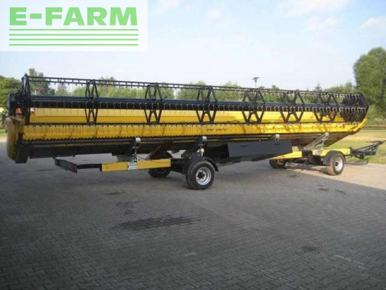 New Holland schneidwerk varifeed - Жатка зерновая: фото 1 New Holland schneidwerk varifeed - Жатка зерновая: фото 1