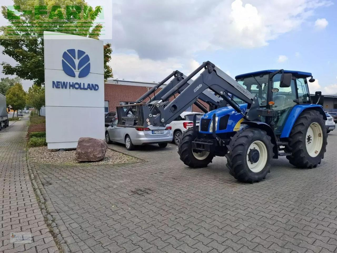New Holland t5050 - Трактор: фото 3 New Holland t5050 - Трактор: фото 3
