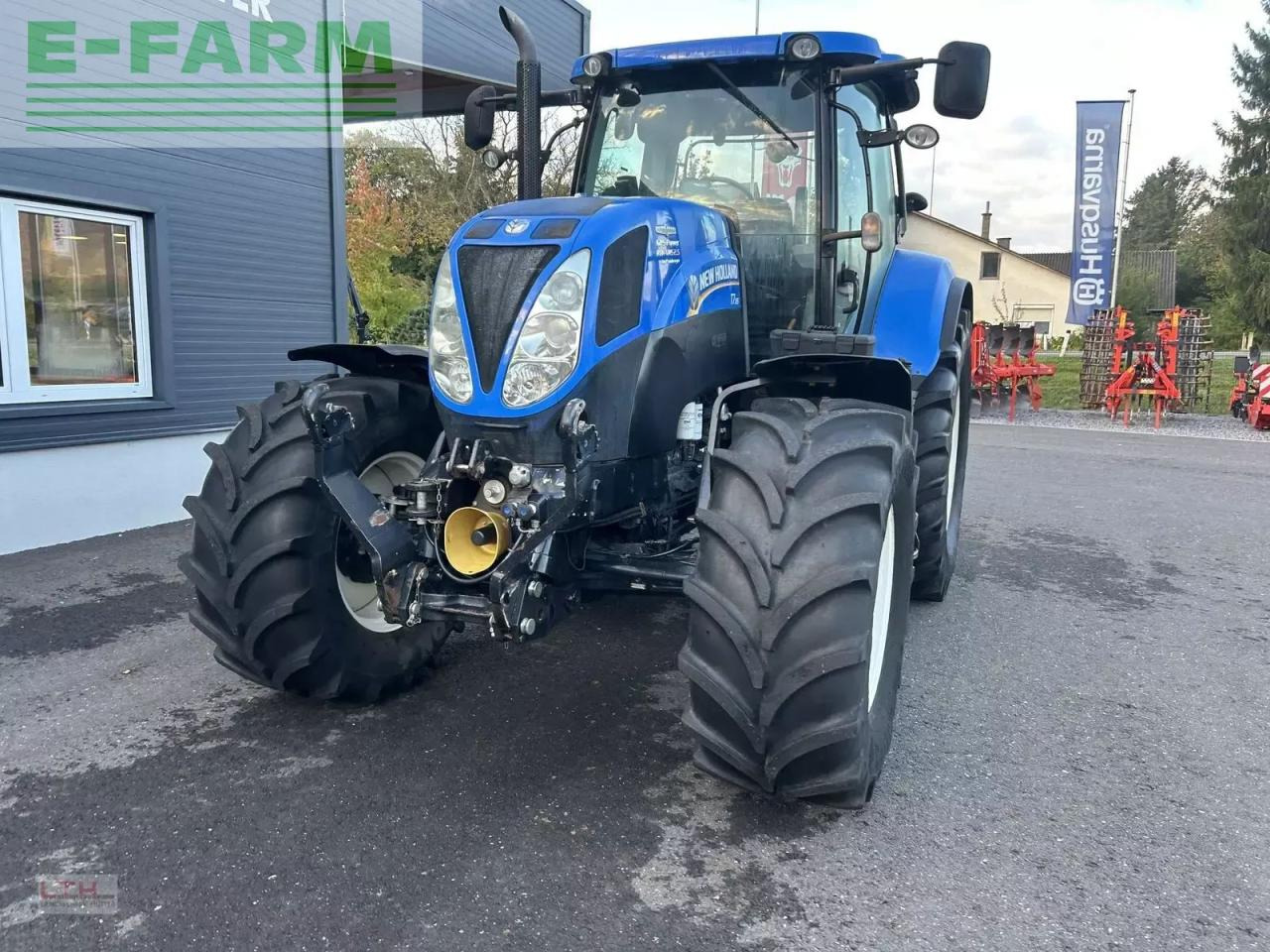 New Holland t7.185 auto command - Трактор: фото 4 New Holland t7.185 auto command - Трактор: фото 4