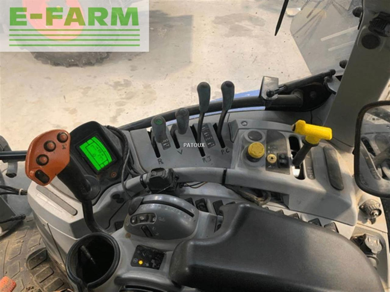 New Holland t7.260 pc - Трактор: фото 5 New Holland t7.260 pc - Трактор: фото 5