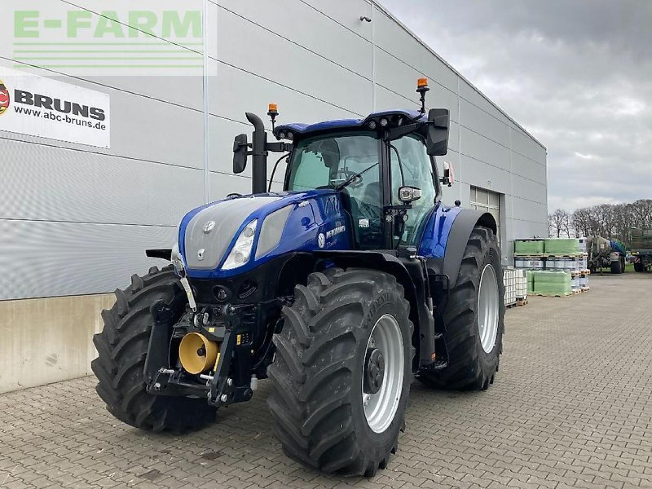 New Holland t7.315 hd autocommand new gen HD - Трактор: фото 5 New Holland t7.315 hd autocommand new gen HD - Трактор: фото 5
