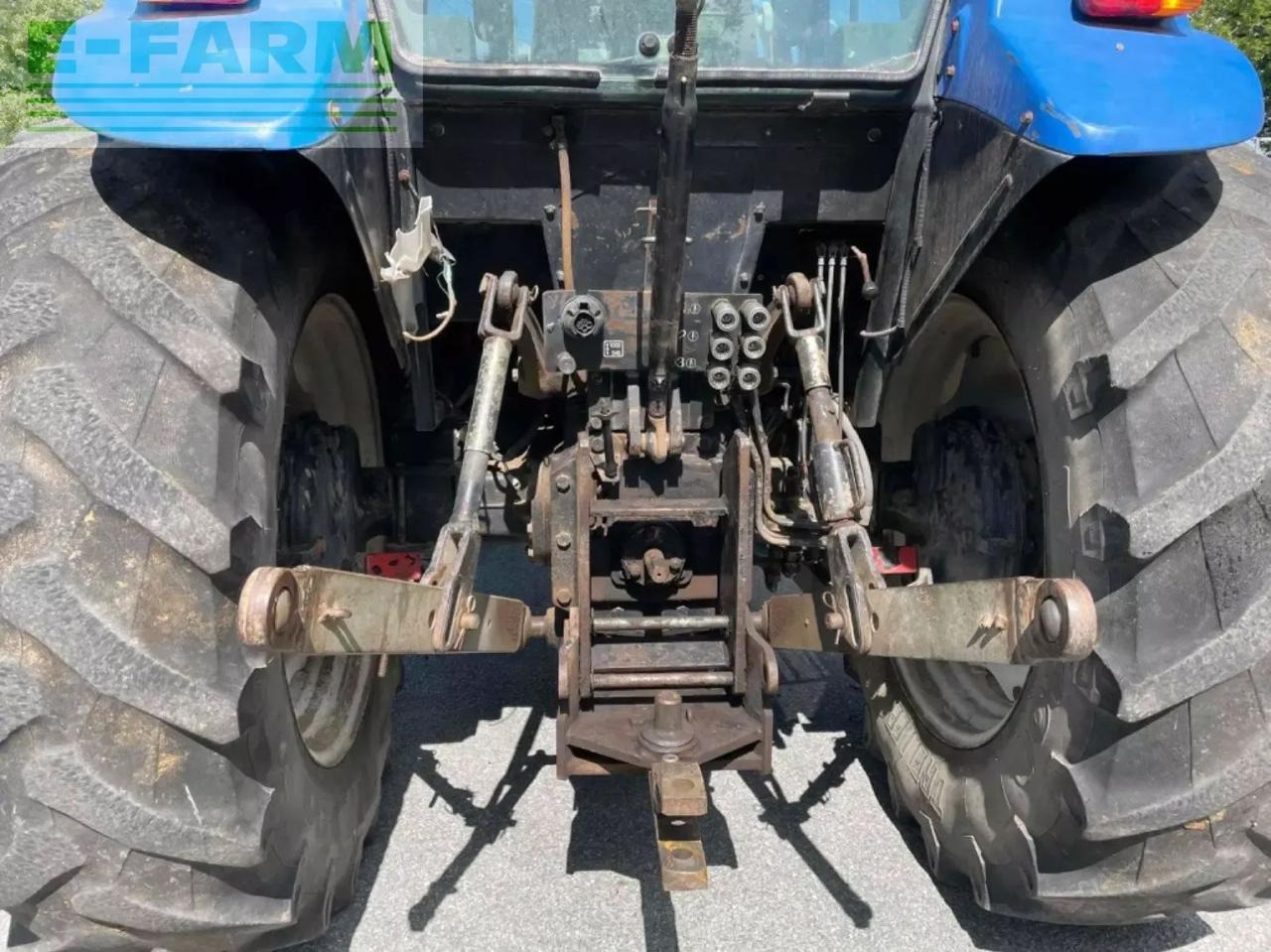 New Holland tracteur agricole td85d new holland D - Трактор: фото 4 New Holland tracteur agricole td85d new holland D - Трактор: фото 4