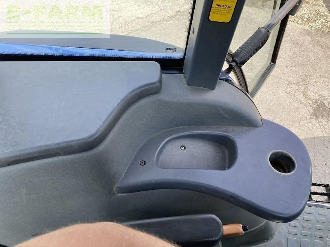 Трактор New Holland ts 115: фото 16