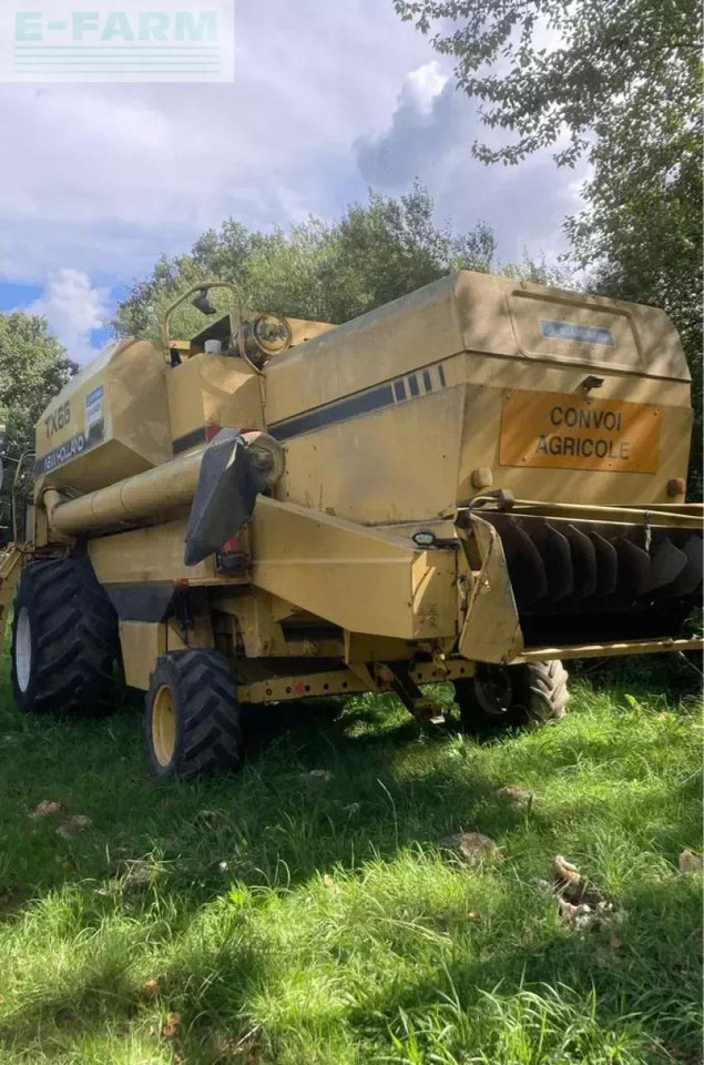 New Holland tx66 sl - Зерноуборочный комбайн: фото 2 New Holland tx66 sl - Зерноуборочный комбайн: фото 2