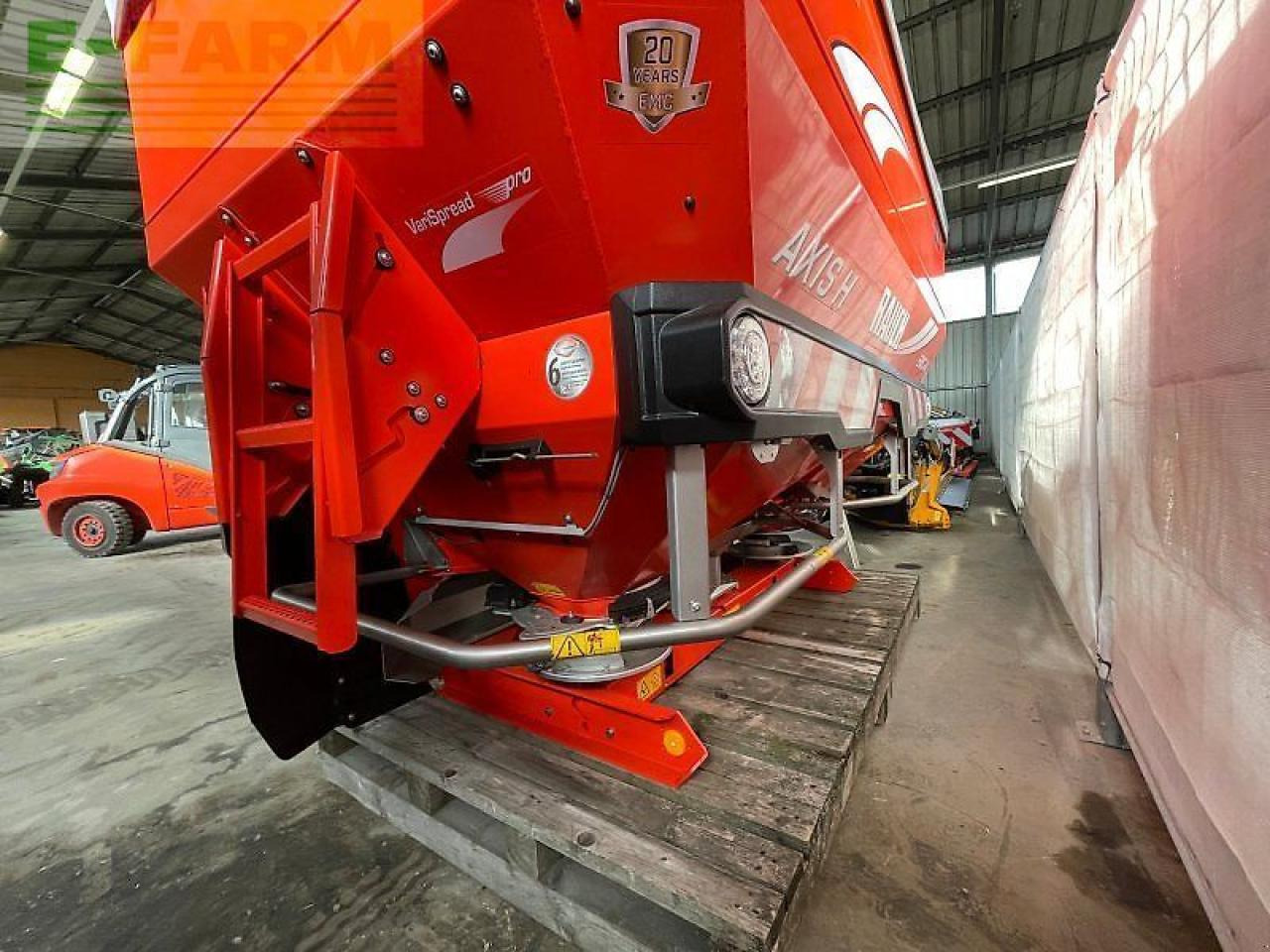 Rauch axis h 50.2 emc+w - Разбрасыватель удобрений: фото 4 Rauch axis h 50.2 emc+w - Разбрасыватель удобрений: фото 4