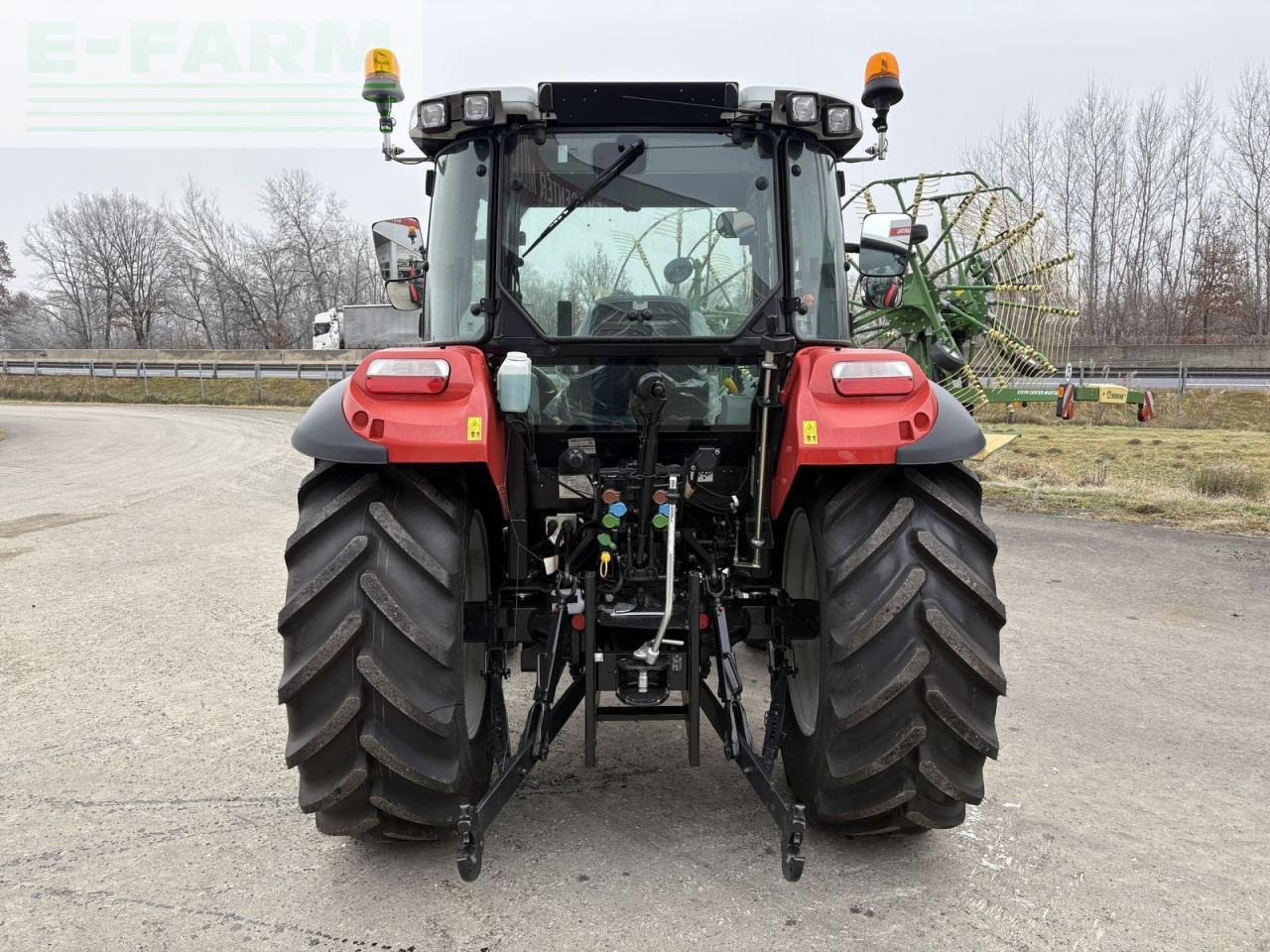 Steyr 4075 kompakt s (stage v) - Трактор: фото 5 Steyr 4075 kompakt s (stage v) - Трактор: фото 5
