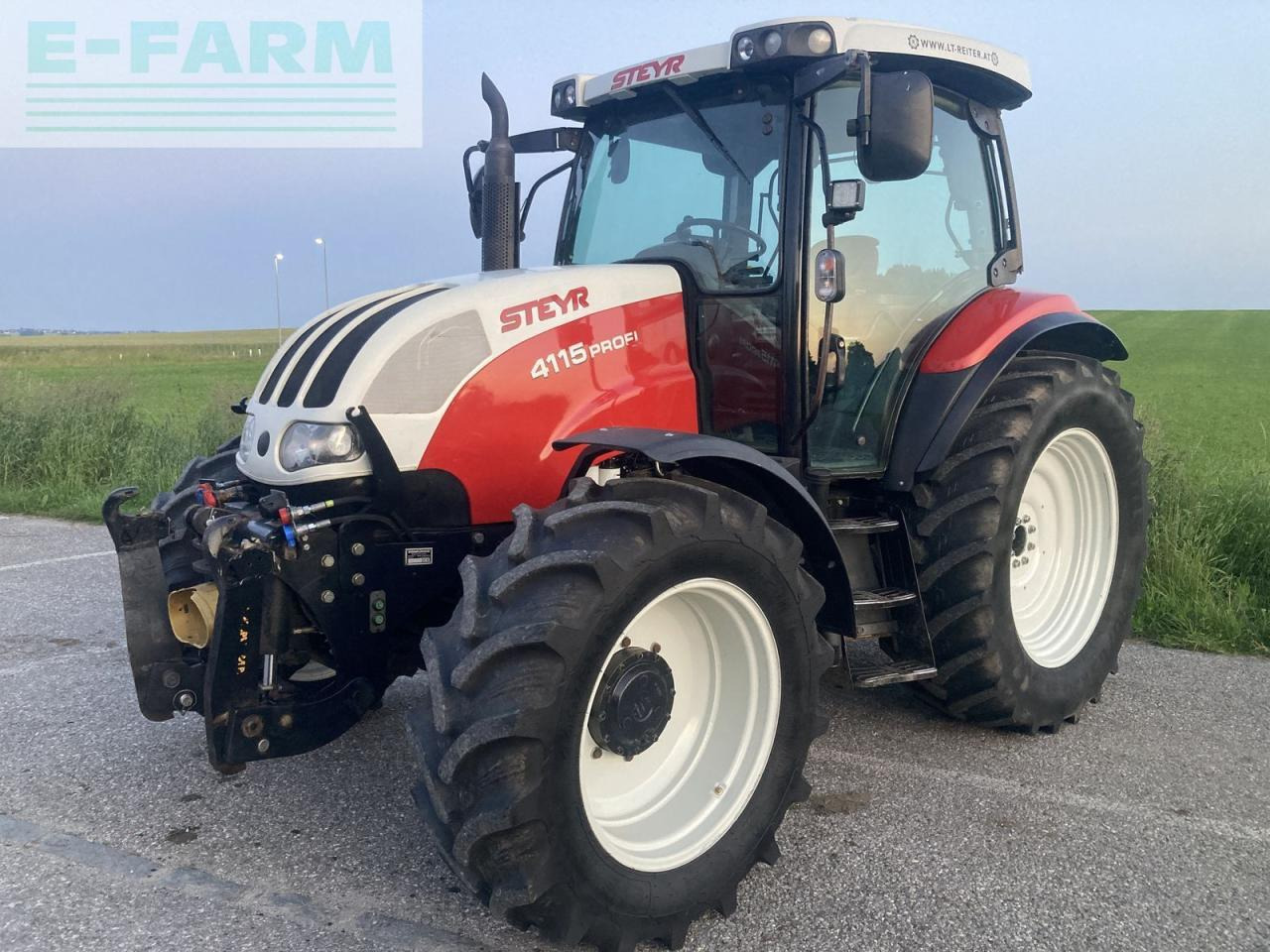Steyr profi 4110 - Трактор: фото 1 Steyr profi 4110 - Трактор: фото 1