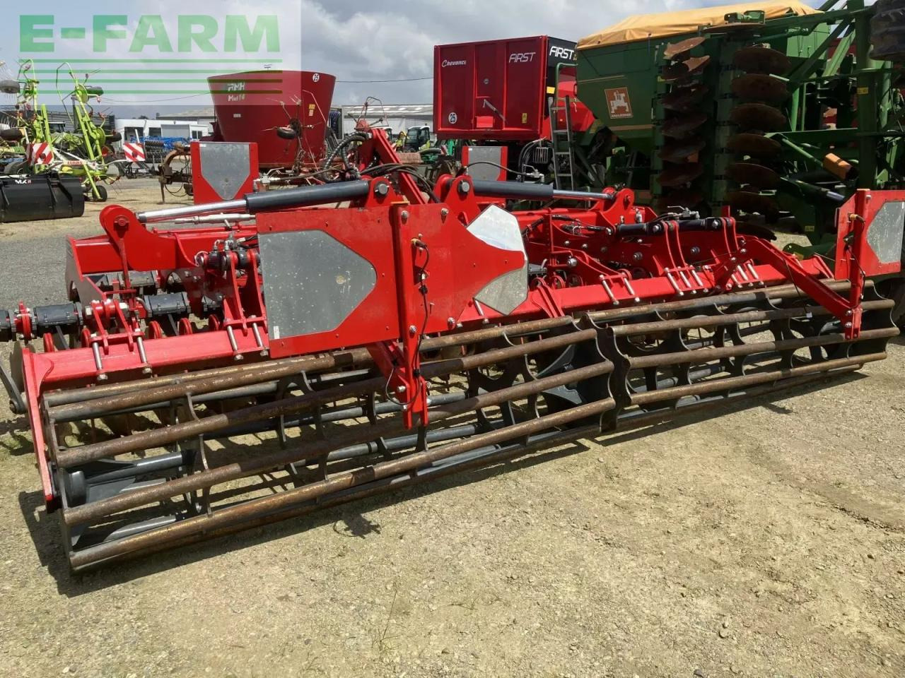 Unia dechaumeur unia cargo txl45 - Культиватор: фото 3 Unia dechaumeur unia cargo txl45 - Культиватор: фото 3