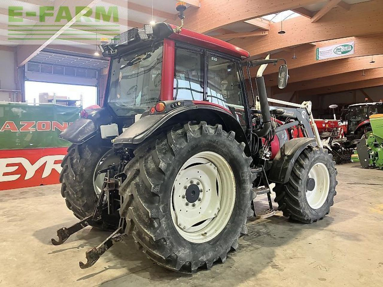 Valtra n 111 e hi-tech - Трактор: фото 3 Valtra n 111 e hi-tech - Трактор: фото 3