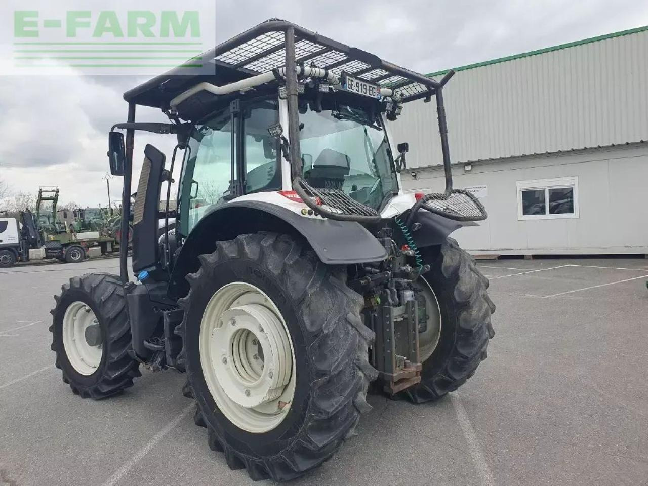Valtra n 135 direct smarttouch Direct - Трактор: фото 5 Valtra n 135 direct smarttouch Direct - Трактор: фото 5