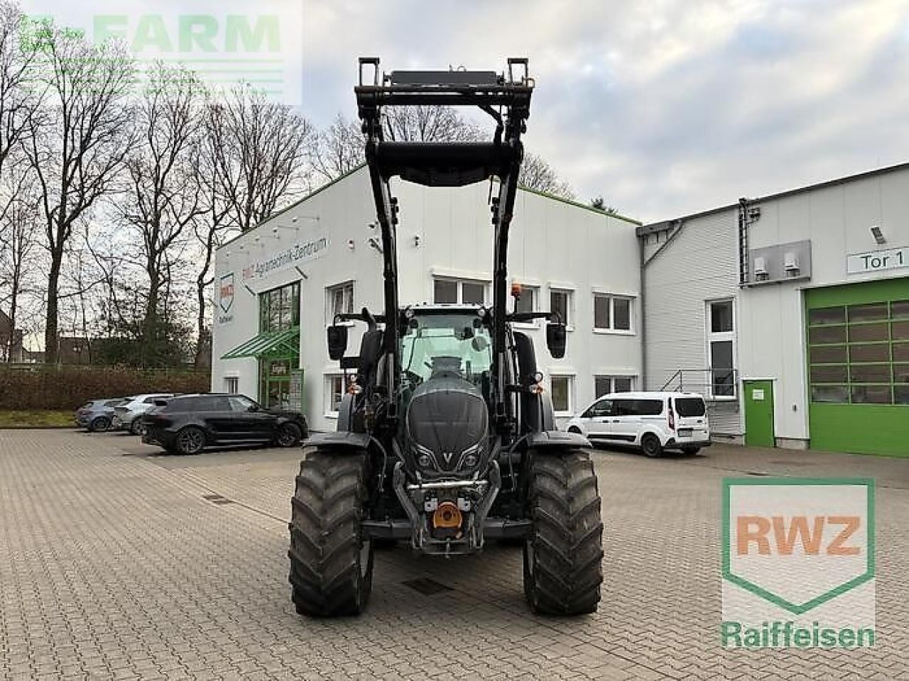 Valtra n134 a - Трактор: фото 1 Valtra n134 a - Трактор: фото 1