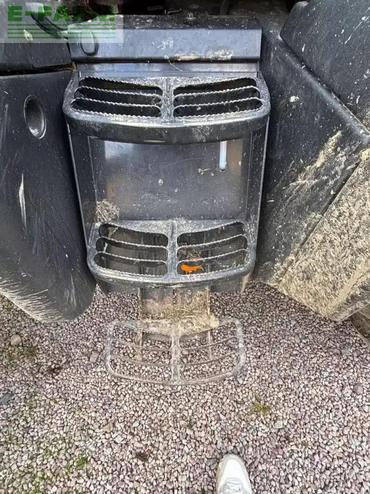 Valtra n154ed - Трактор: фото 2 Valtra n154ed - Трактор: фото 2