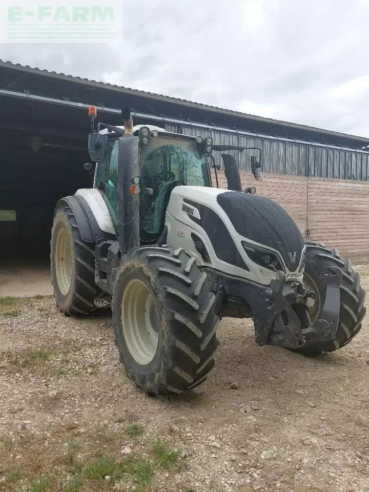 Valtra t 174e d smarttouch - Трактор: фото 2 Valtra t 174e d smarttouch - Трактор: фото 2