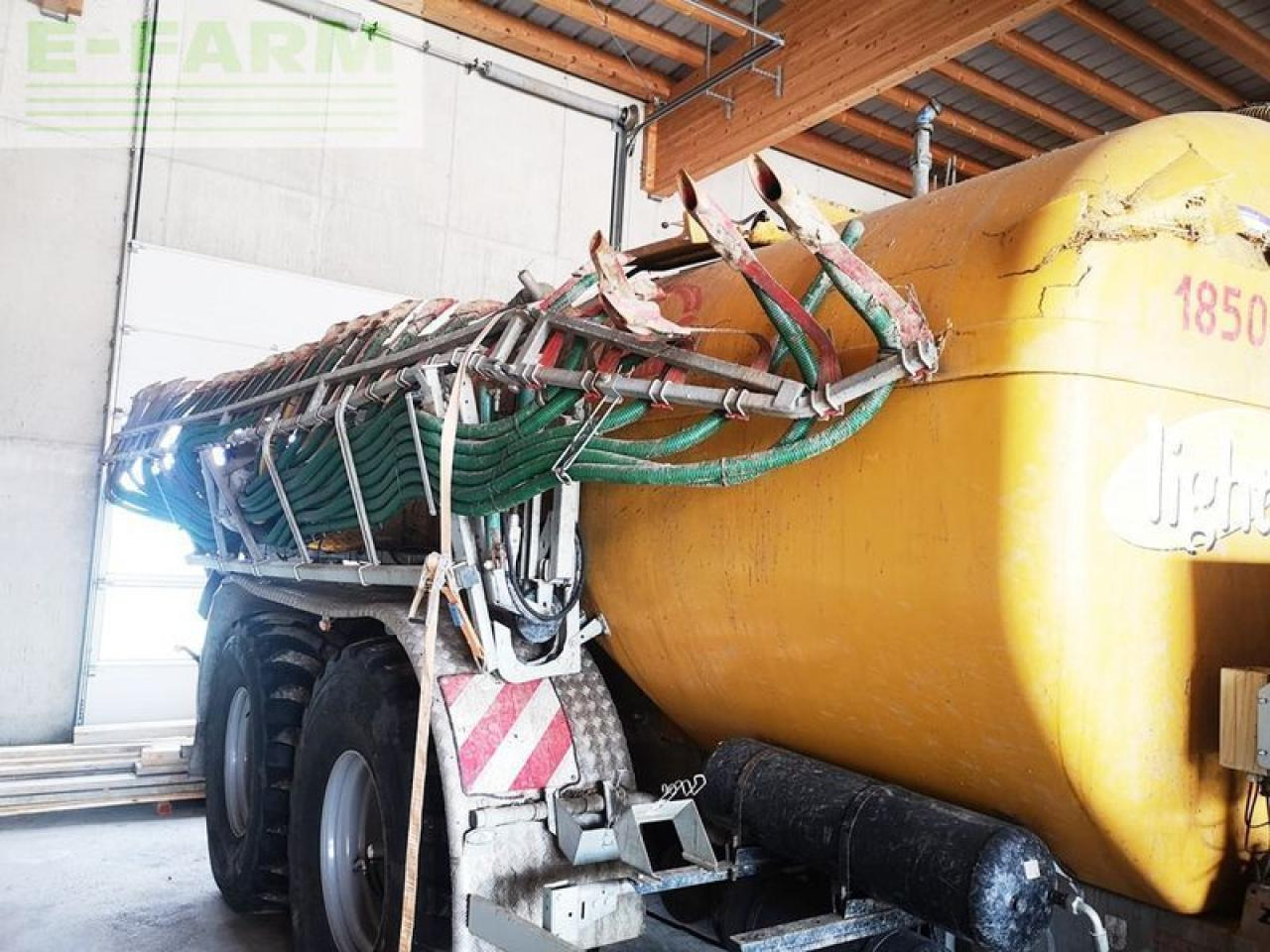 Light 18.500 polyesterfass mit unfallschaden - Цистерна для жидкого навоза: фото 5 Light 18.500 polyesterfass mit unfallschaden - Цистерна для жидкого навоза: фото 5