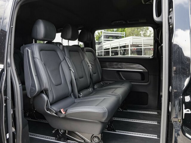 MERCEDES-BENZ EQV 300 Extralang,Avantgarde,8Sitze,2xelektr.Tür - Пассажирский фургон, Электрический фургон: фото 4 MERCEDES-BENZ EQV 300 Extralang,Avantgarde,8Sitze,2xelektr.Tür - Пассажирский фургон, Электрический фургон: фото 4