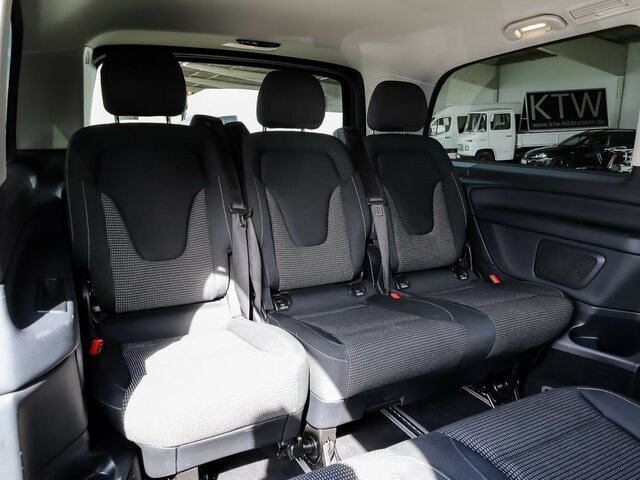 MERCEDES-BENZ EQV 300 lang,7Sitze,2xKlima,2Schiebetür el.,LED... - Микроавтобус, Электробус: фото 4 MERCEDES-BENZ EQV 300 lang,7Sitze,2xKlima,2Schiebetür el.,LED... - Микроавтобус, Электробус: фото 4