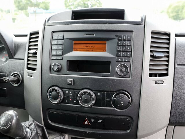 MERCEDES-BENZ Sprinter 316CDI DOKA,Allrad,Klima... - Малотоннажный бортовой грузовик, Грузопассажирский фургон: фото 5 MERCEDES-BENZ Sprinter 316CDI DOKA,Allrad,Klima... - Малотоннажный бортовой грузовик, Грузопассажирский фургон: фото 5