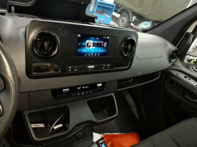 MERCEDES-BENZ Sprinter 317 CDI,3665mm,Automatik,Kamera... - Цельнометаллический фургон: фото 4 MERCEDES-BENZ Sprinter 317 CDI,3665mm,Automatik,Kamera... - Цельнометаллический фургон: фото 4