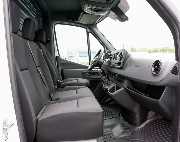 MERCEDES-BENZ Sprinter 317 CDI Kasten,L2H2,MBUX,Kamera - Цельнометаллический фургон: фото 3 MERCEDES-BENZ Sprinter 317 CDI Kasten,L2H2,MBUX,Kamera - Цельнометаллический фургон: фото 3