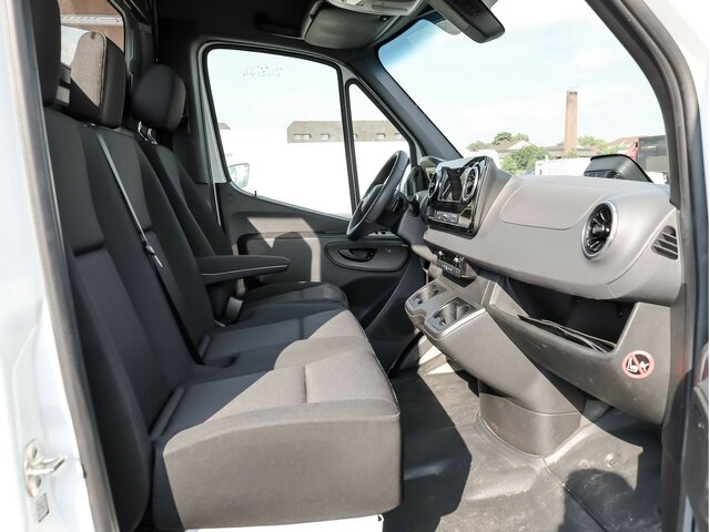 MERCEDES-BENZ Sprinter 317 Maxi,9GTronic,MBUX,Kamera... - Цельнометаллический фургон: фото 2 MERCEDES-BENZ Sprinter 317 Maxi,9GTronic,MBUX,Kamera... - Цельнометаллический фургон: фото 2