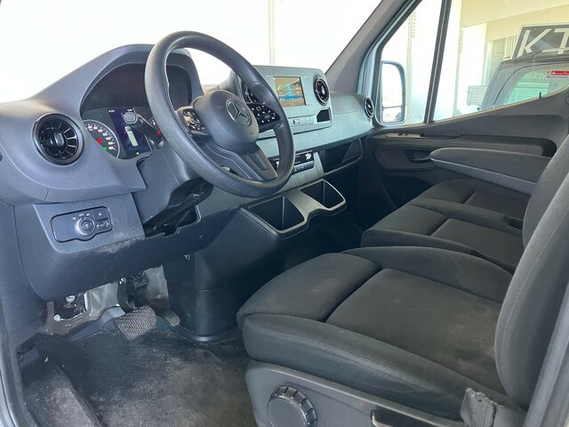 MERCEDES-BENZ Sprinter 317 Maxi,9GTronic,MBUX,Kamera - Цельнометаллический фургон: фото 3 MERCEDES-BENZ Sprinter 317 Maxi,9GTronic,MBUX,Kamera - Цельнометаллический фургон: фото 3