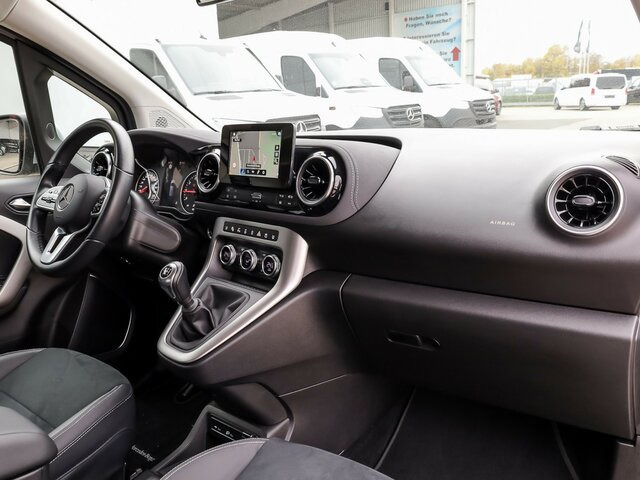 MERCEDES-BENZ T 180 Progressive,AMF Rollstuhlrampe,LED,Navi... - Пассажирский фургон: фото 5 MERCEDES-BENZ T 180 Progressive,AMF Rollstuhlrampe,LED,Navi... - Пассажирский фургон: фото 5