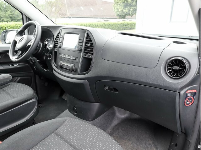 MERCEDES-BENZ Vito 114 TourerPro,Extralang,AMF Rollstuhlrampe... - Пассажирский фургон: фото 4 MERCEDES-BENZ Vito 114 TourerPro,Extralang,AMF Rollstuhlrampe... - Пассажирский фургон: фото 4