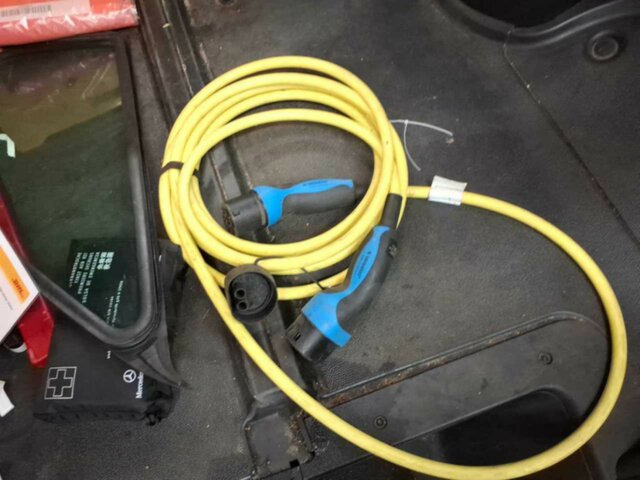 MERCEDES-BENZ eSprinter 312 Kasten FWD,Klima,Post Tür... - Цельнометаллический фургон, Электрический фургон: фото 4 MERCEDES-BENZ eSprinter 312 Kasten FWD,Klima,Post Tür... - Цельнометаллический фургон, Электрический фургон: фото 4