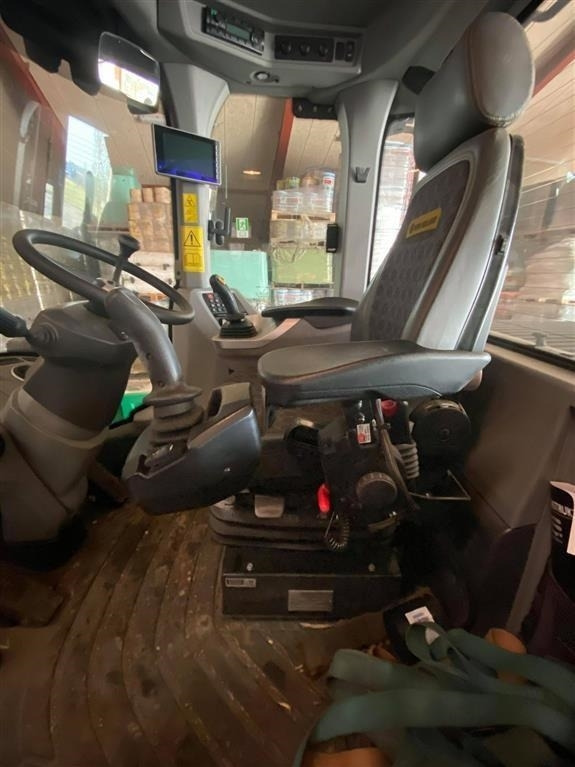 New Holland W170D lang arm - Колёсный погрузчик: фото 5 New Holland W170D lang arm - Колёсный погрузчик: фото 5