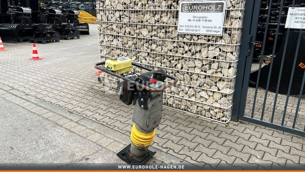 Ammann Vibrationsstampfer ABS 68 - Виброплита: фото 3 Ammann Vibrationsstampfer ABS 68 - Виброплита: фото 3