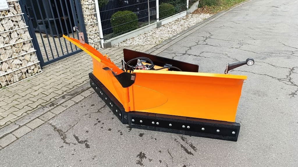 Pflug PU2100 Radlader Dreipunkt Komfort Steuerung - Отвал для снега для Сельскохозяйственной техники: фото 3 Pflug PU2100 Radlader Dreipunkt Komfort Steuerung - Отвал для снега для Сельскохозяйственной техники: фото 3