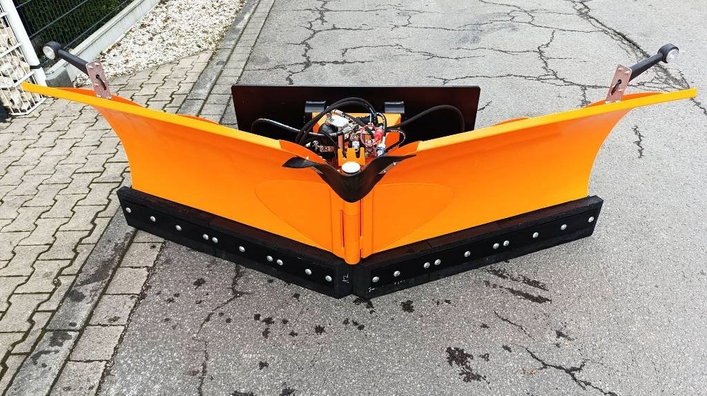 Pflug PU2100 Radlader Dreipunkt Komfort Steuerung - Отвал для снега для Сельскохозяйственной техники: фото 2 Pflug PU2100 Radlader Dreipunkt Komfort Steuerung - Отвал для снега для Сельскохозяйственной техники: фото 2